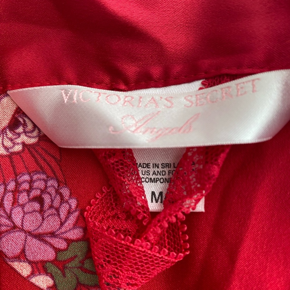 Victoria's Secret Red Floral Kimono Robe - Picture 4 of 6